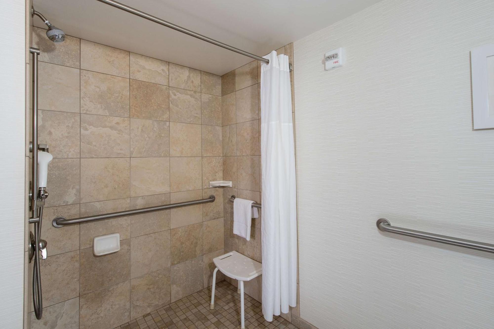 King Suite Roll Shower Mobility Hearing Access or Non-Smoking,1657154286:JPEG