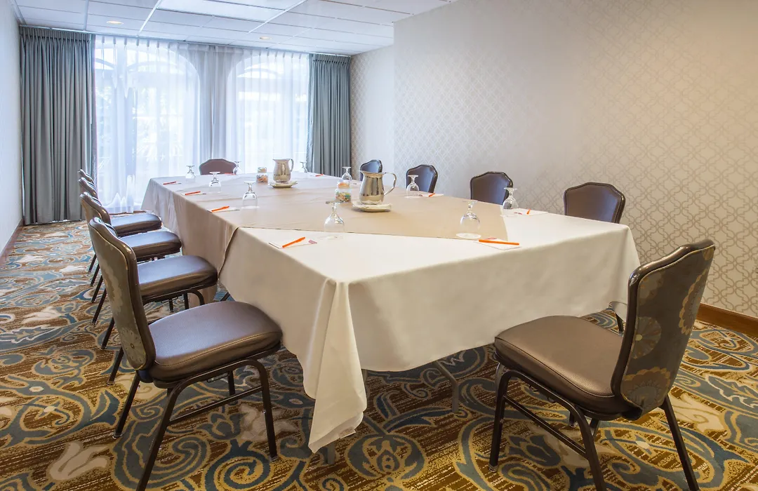 Crowne Plaza Phoenix - Chandler Golf Resort By Ihg-1